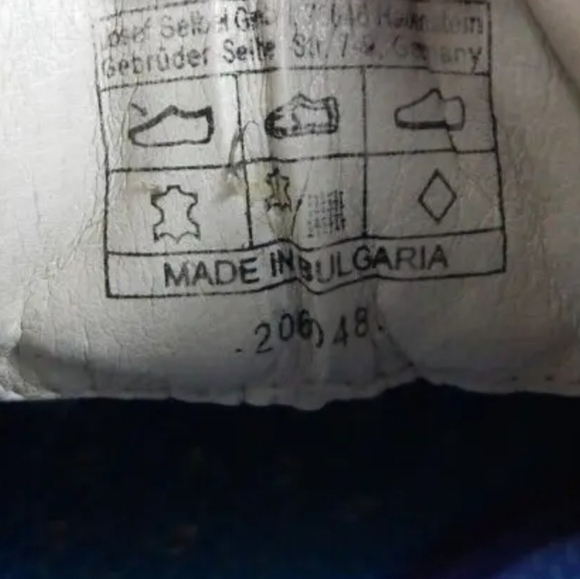 Josef Seibel Metallic Pewter Sneakers - Picture 7 of 10